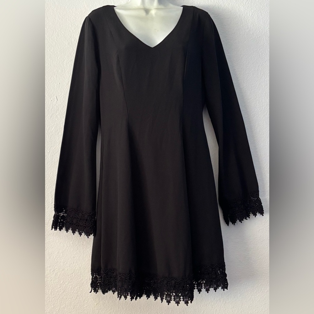 HOT TOPIC Black Dress with Lace Cuffs Size L